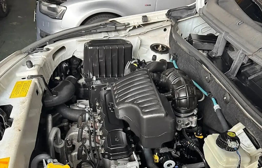 Manutenção de motor na Papaléguas